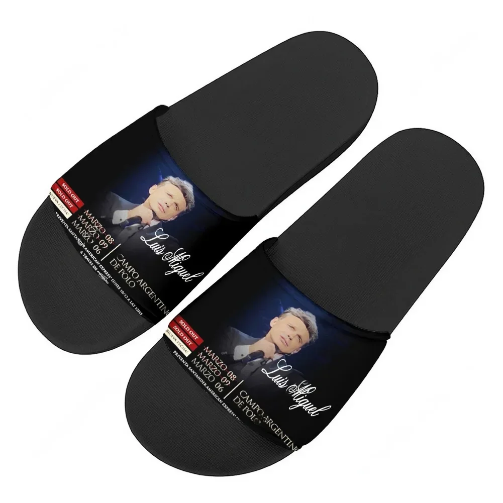 Water Shoes - Pantuflas de Luis Miguel (Cantante Mexicano),